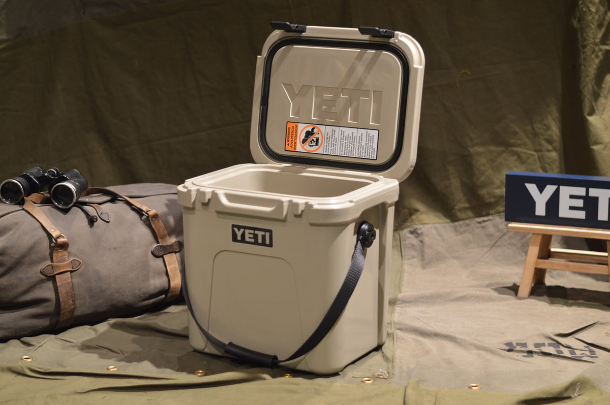 Yeti Roadie 24 Cooler (Tan)